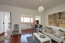 Casa Dos Namorados * Carcavelos (Lisbon)